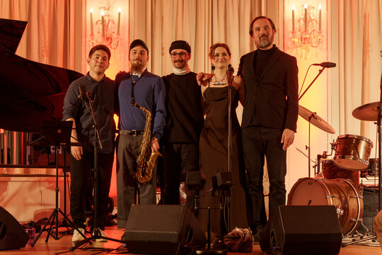 Impressionen vom Wirtschaft trifft Kultur-Konzert "Violet Greens" am 4. April 2025 in der Alten Handelsbörse. 