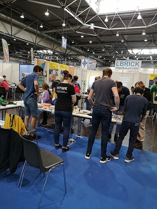 Aufnahmen des Robotik-Angebots auf der Messe "modell-hobby-Spiel 2023"