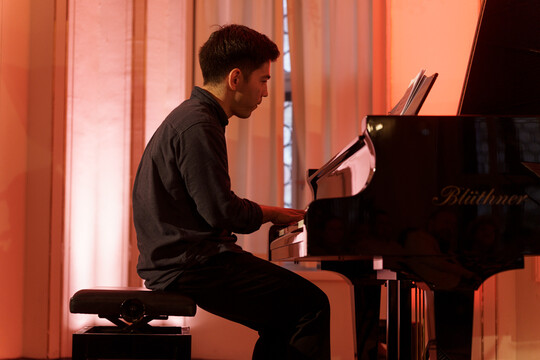 Impressionen vom Wirtschaft trifft Kultur-Konzert "Violet Greens" am 4. April 2025 in der Alten Handelsbörse. 