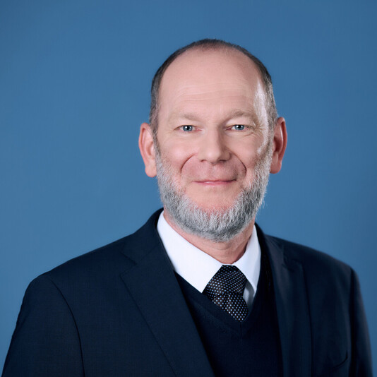 Dr. Gert Ziener