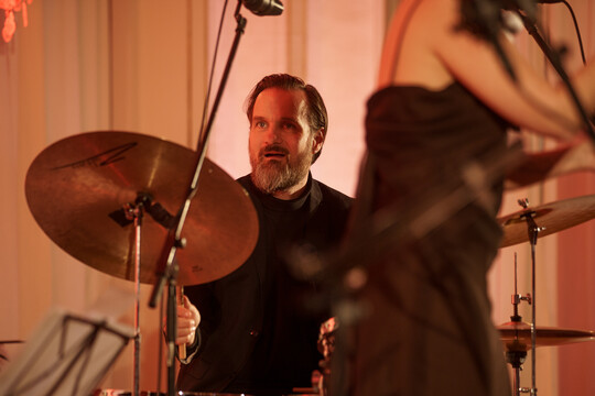 Impressionen vom Wirtschaft trifft Kultur-Konzert "Violet Greens" am 4. April 2025 in der Alten Handelsbörse. 