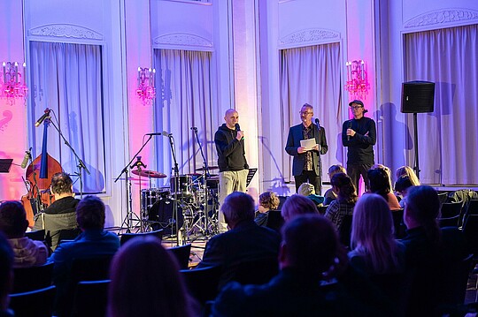 Wirtschaft trifft Kultur: Impressionen vom Konzert der LAMETTA FIVE in der Alten Börse am 30.11.2023. Bild erstellt von Hermann Hertrampf.