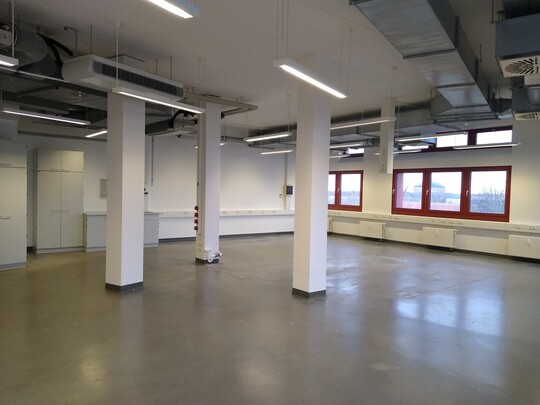 Laborfläche unmöbliert