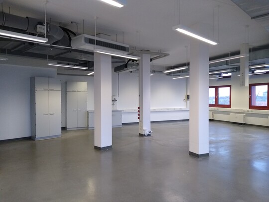 Laborfläche unmöbliert