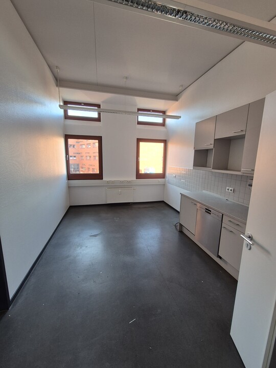 Laborfläche unmöbliert