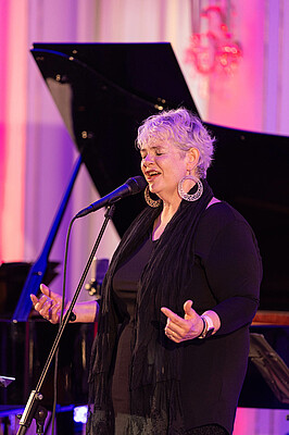 Impressionen von "Wirtschaft trifft Kultur" am 23.05.24 mit Pascal von Wroblewsky und dem Lora Kostina Trio