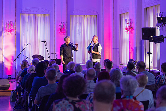 Impressionen von "Wirtschaft trifft Kultur" am 23.05.24 mit Pascal von Wroblewsky und dem Lora Kostina Trio