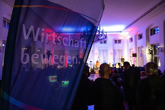 Wirtschaft trifft Kultur: Impressionen vom Konzert der LAMETTA FIVE in der Alten Börse am 30.11.2023. Bild erstellt von Hermann Hertrampf.