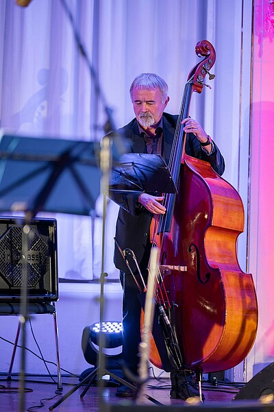 Wirtschaft trifft Kultur: Impressionen vom Konzert der LAMETTA FIVE in der Alten Börse am 30.11.2023. Bild erstellt von Hermann Hertrampf.