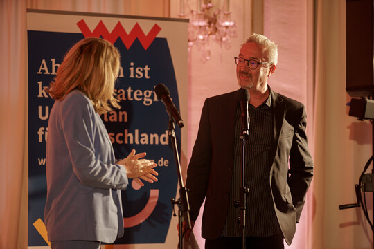 Impressionen vom Wirtschaft trifft Kultur-Konzert "Violet Greens" am 4. April 2025 in der Alten Handelsbörse. 