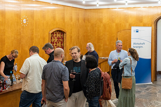 Impressionen von "Wirtschaft trifft Kultur" am 23.05.24 mit Pascal von Wroblewsky und dem Lora Kostina Trio