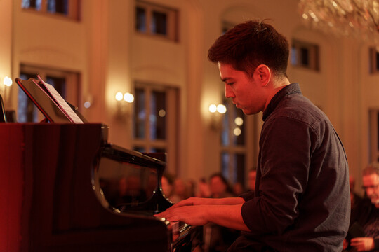 Impressionen vom Wirtschaft trifft Kultur-Konzert "Violet Greens" am 4. April 2025 in der Alten Handelsbörse. 