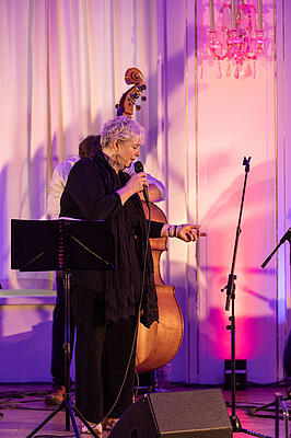 Impressionen von "Wirtschaft trifft Kultur" am 23.05.24 mit Pascal von Wroblewsky und dem Lora Kostina Trio