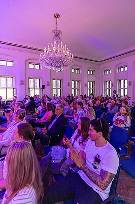 Impressionen von "Wirtschaft trifft Kultur" am 23.05.24 mit Pascal von Wroblewsky und dem Lora Kostina Trio
