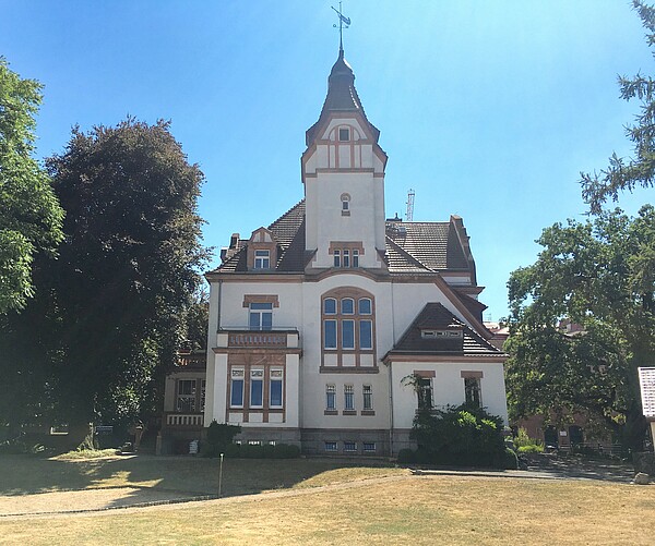 Leipzig, Mühlenstraße 28: Blick auf Villengebäude Rückansicht