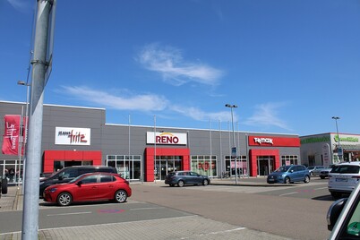 Leipzig, Handelsstraße 10: Gebäude in der Nachbarschaft