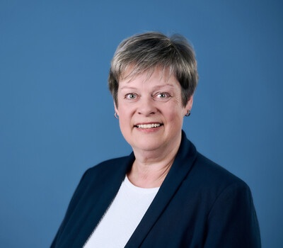 Porträt von Katrin Knüpfer