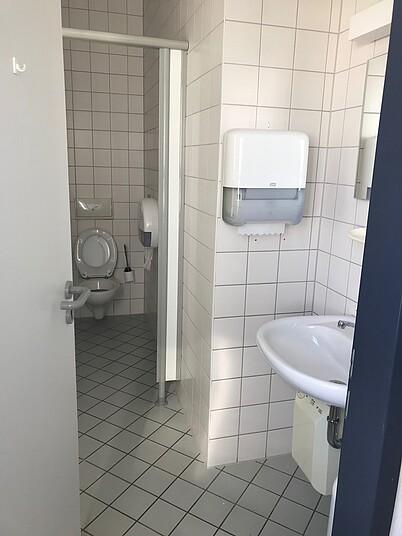 Leipzig, Stuttgarter Allee 29: Toilettenbereich