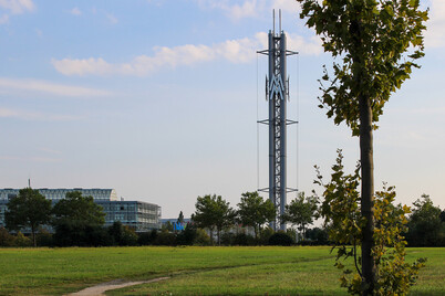 Leipzig, Handelsstraße 10: Blick zum Gelände Neue Messe