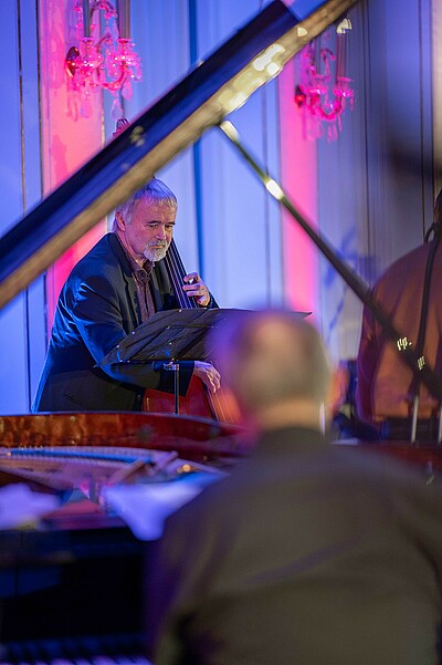 Wirtschaft trifft Kultur: Impressionen vom Konzert der LAMETTA FIVE in der Alten Börse am 30.11.2023. Bild erstellt von Hermann Hertrampf.