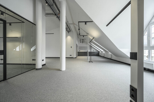 Bürofläche 5. Obergeschoss im Vorderhaus
