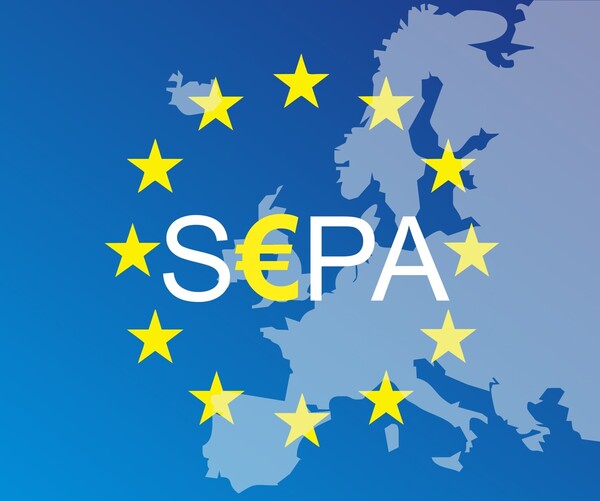 Grafik: Europakarte mit SEPA in gelben Buchstaben
