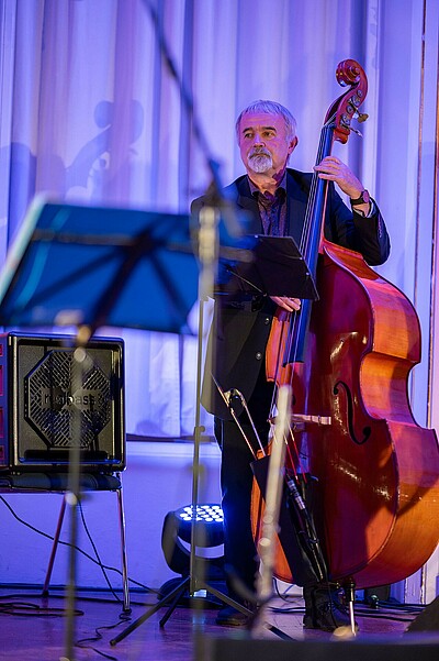 Wirtschaft trifft Kultur: Impressionen vom Konzert der LAMETTA FIVE in der Alten Börse am 30.11.2023. Bild erstellt von Hermann Hertrampf.