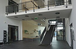 Treppen und Eingangsbereichs eines Gebäudes