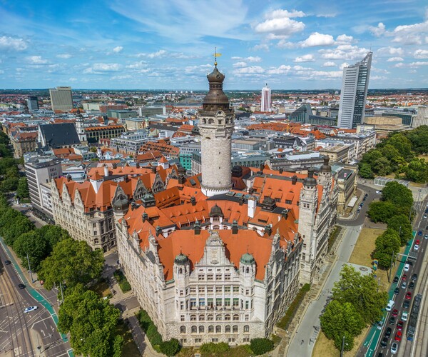 Luftbild des Neuen Rathauses Leipzig