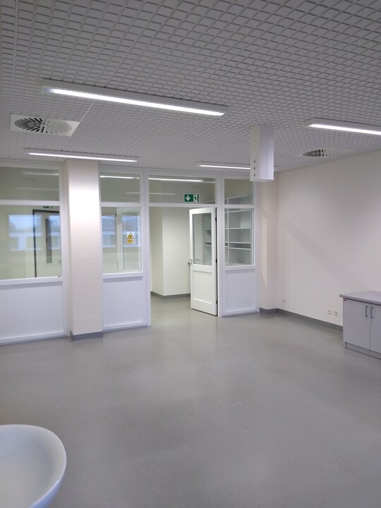 Laborfläche unmöbliert