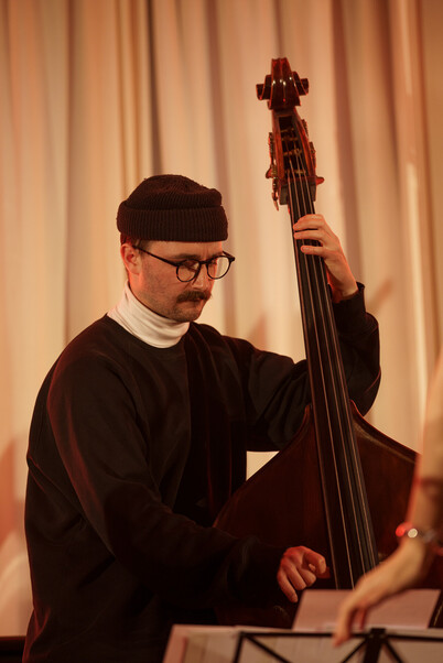 Impressionen vom Wirtschaft trifft Kultur-Konzert "Violet Greens" am 4. April 2025 in der Alten Handelsbörse. 
