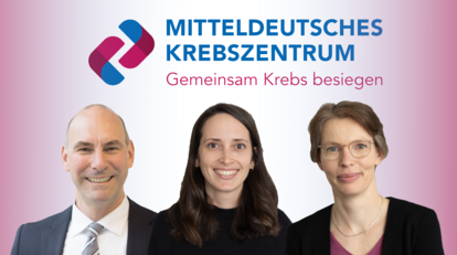 Professor Dr. Med. Florian Lordick, Danièle Pino und Elisabeth Jacob vor dem Logo des Mitteldeutschen Krebszentrums mit dem Slogan "Gemeinsam Krebs besiegen"