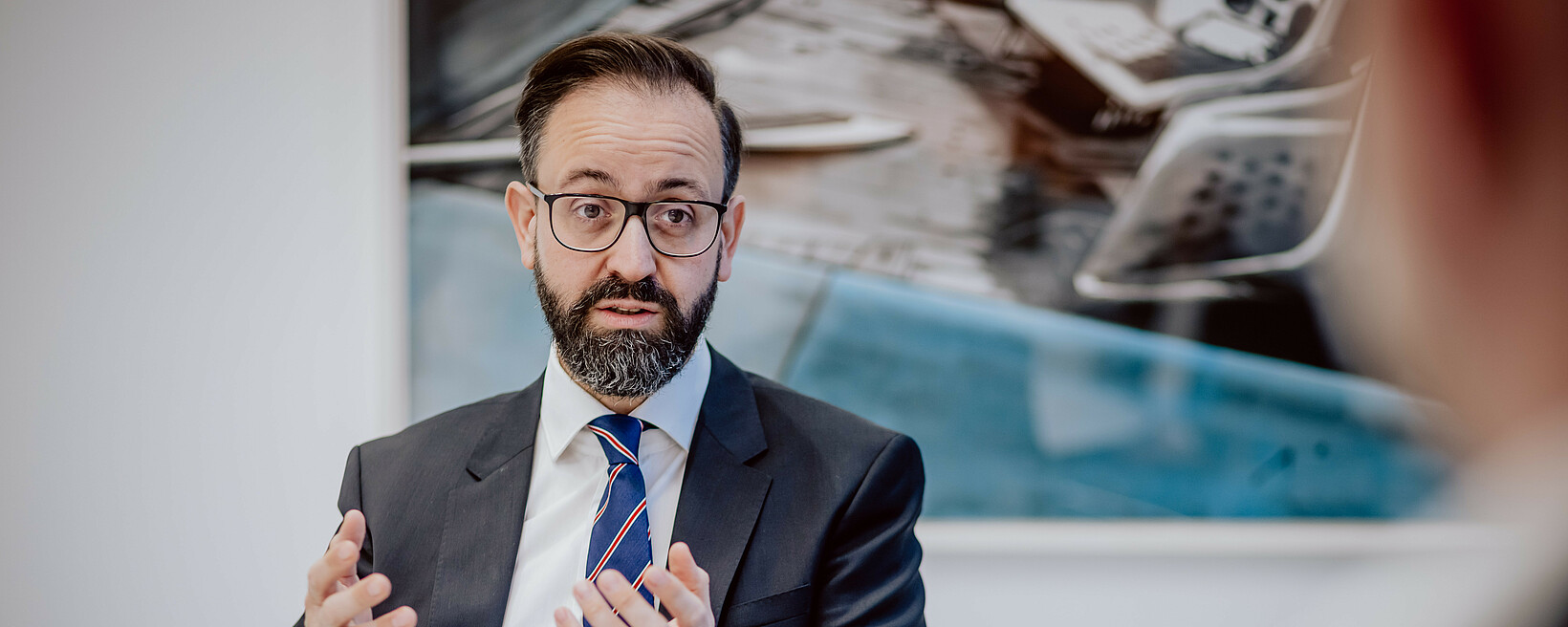 Sebastian Gemkow | SMWK/Ben Gierig Staatsminister Gemkow in Gespräch